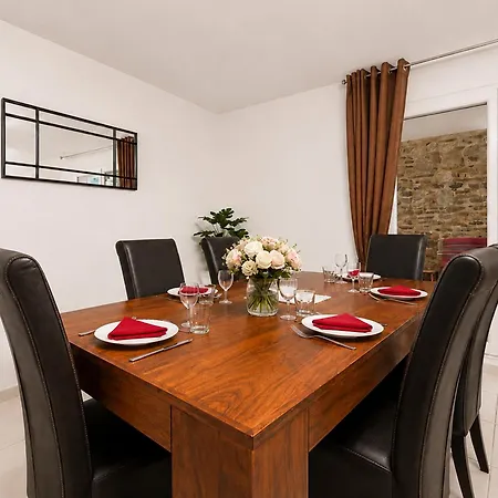 Grand Climatise T3 & Parking Prive דירה *